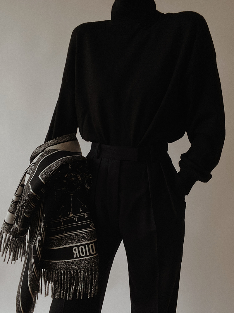 極美品 Dior 22AW Pixel Zodiac ウール×カシミヤ しし座 極美品 Dior 22AW Pixel Zodiac ウール×カシミヤ しし座 極美品